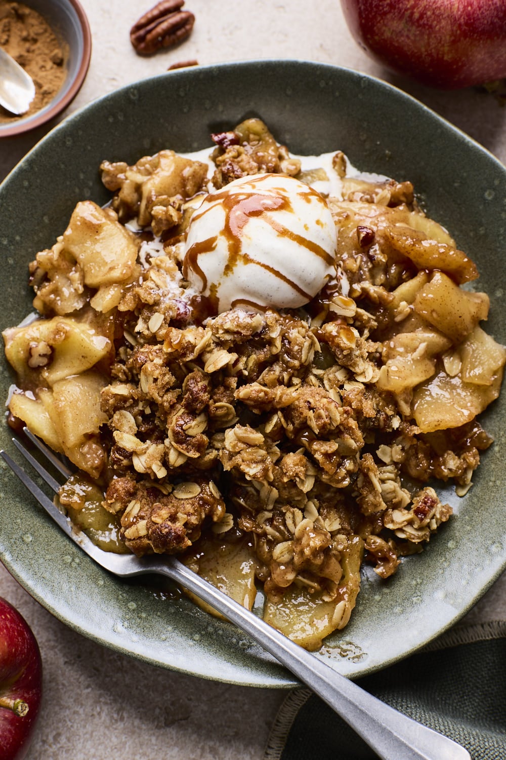 Easy Skillet Apple Crisp