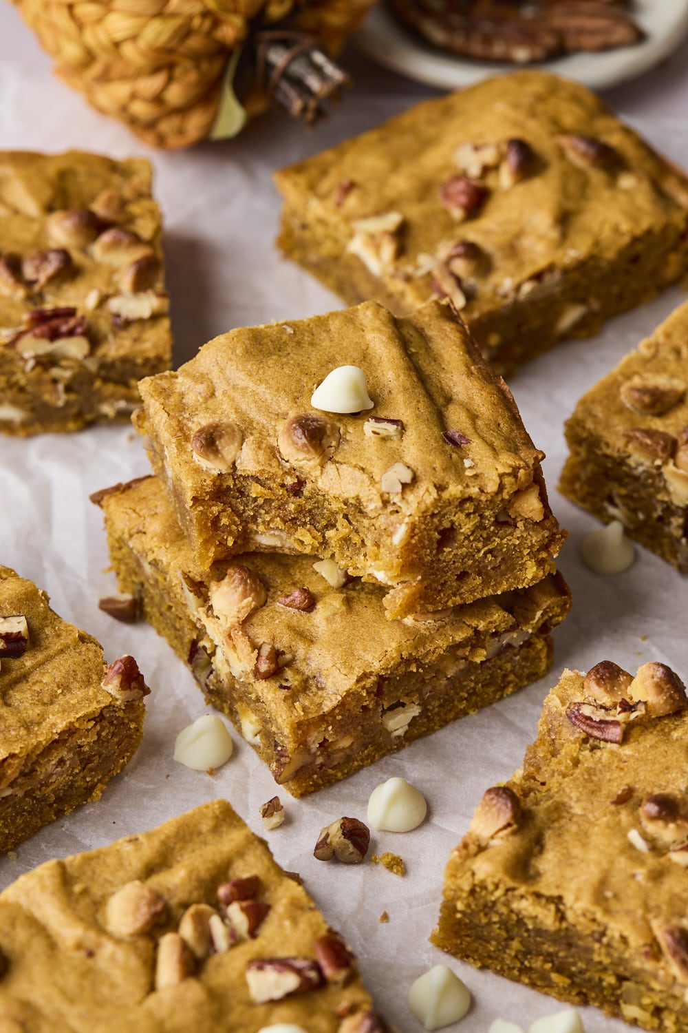 Fudgy Pumpkin Spice Blondies