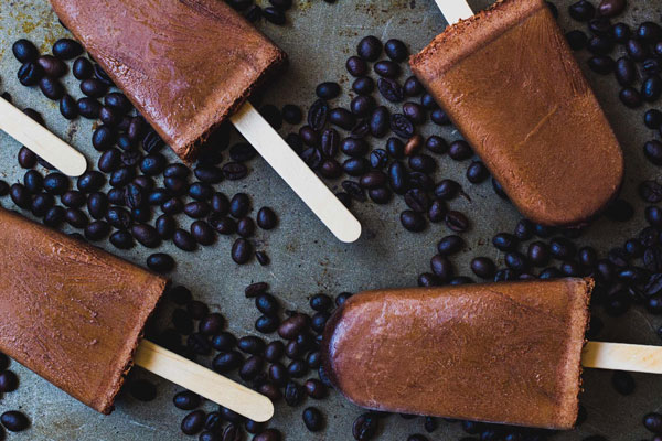 Vegan mocha fudge popsicles